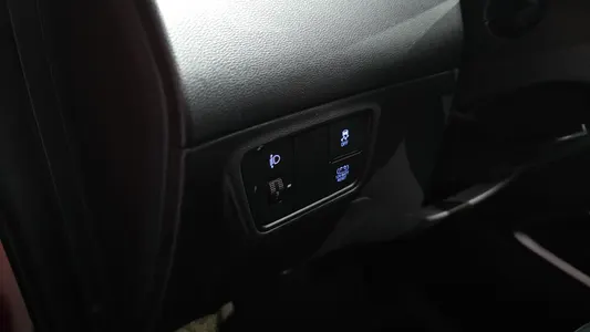 Hyundai (NX4) 2WD 2021 28