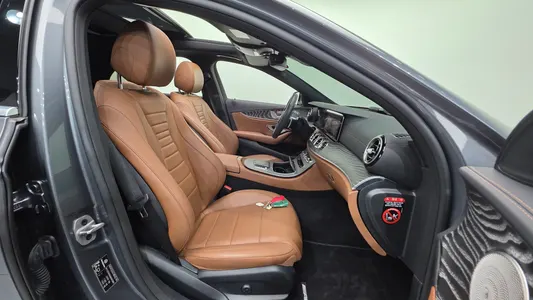 Mercedes-Benz E-Class W213 E350 4MATIC AMG Line 2021 10