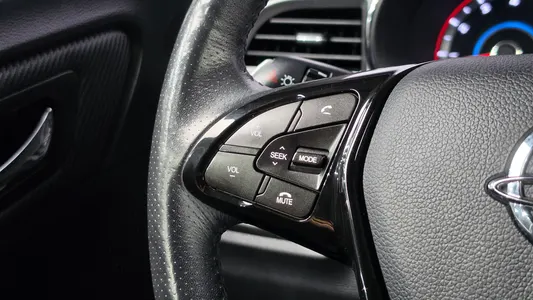 KG Mobility Tivoli VX 2WD 2016 13