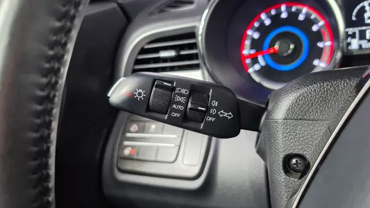 KG Mobility Tivoli VX 2WD 2016 28