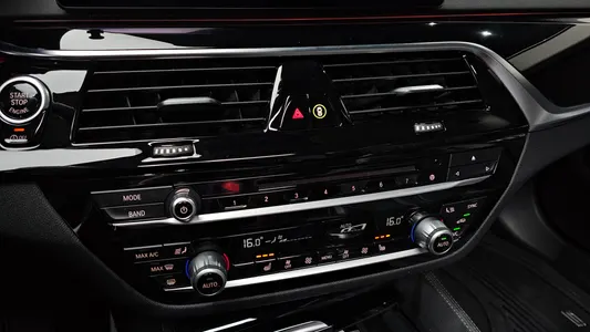 BMW 5 Series (G30) 520i 2019 20