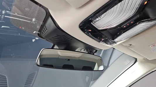 BMW 5 Series (G30) 520i 2019 17