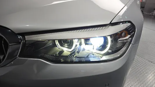 BMW 5 Series (G30) 520i 2019 22