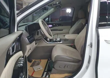 Kia Carnival 9 2023 4