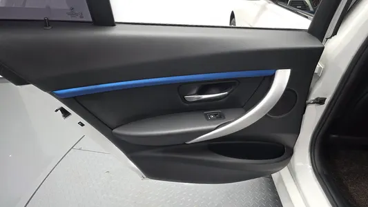 BMW 3 Series (F30) 320d M 2017 25