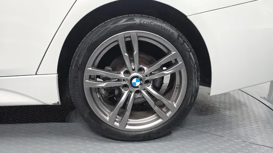 BMW 3 Series (F30) 320d M 2017 21