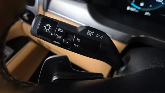 Kia 4 HEV 1.6 2WD 2022 28
