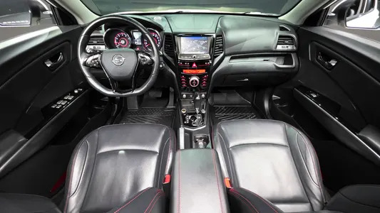 KG Mobility 티볼리 에어 1.6 RX 2WD 2017 7