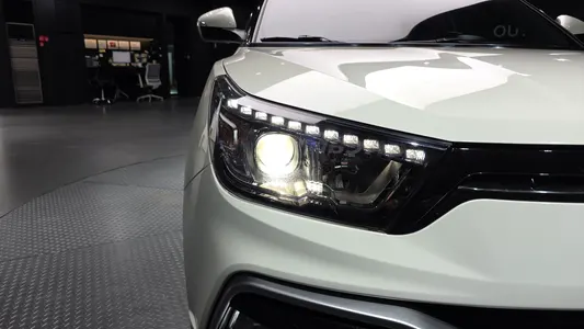 KG Mobility 티볼리 에어 1.6 RX 2WD 2017 22