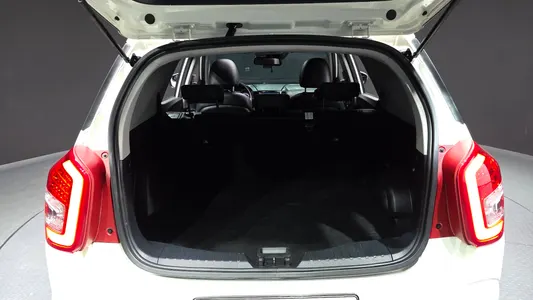 KG Mobility 티볼리 에어 1.6 RX 2WD 2017 31