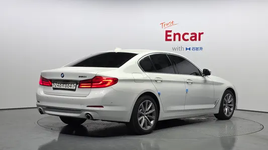BMW 5 Series (G30) 520i 2019