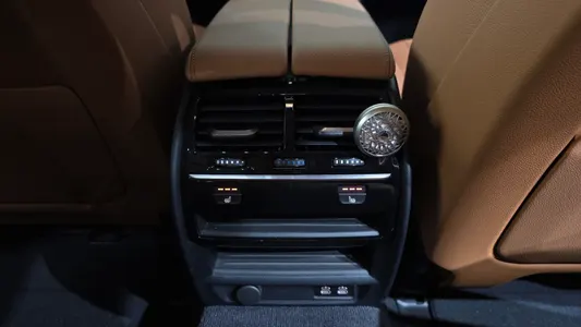 BMW 5 Series (G30) 520i 2020 18