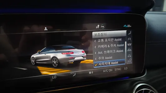 Mercedes-Benz E-Class W213 E220d 2020 18