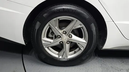 Hyundai (DN8) 2.0 LPG() 2019 5