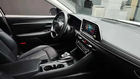 Hyundai (DN8) 2.0 LPG() 2019 27