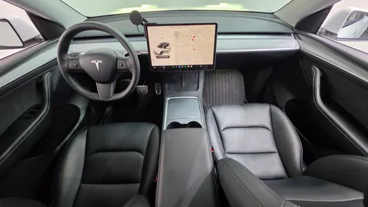 Tesla Y RWD 2023 7