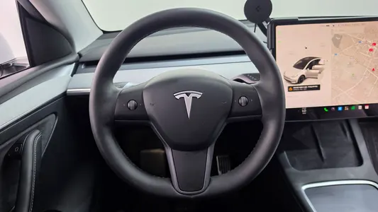 Tesla Y RWD 2023 14