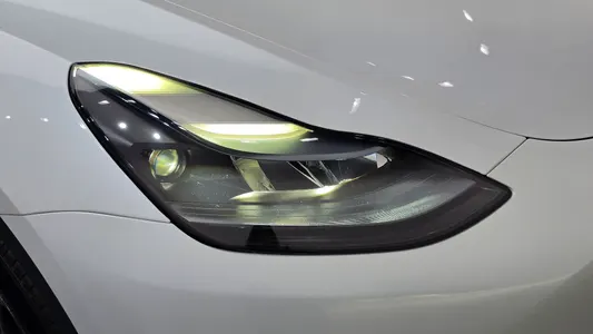 Tesla Y RWD 2023 22