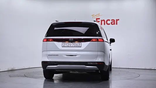 Kia Carnival 9 2021 4