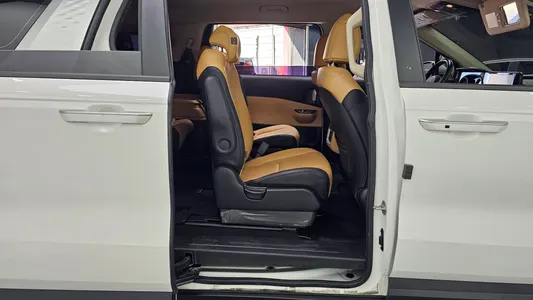 Kia Carnival 9 2021 12