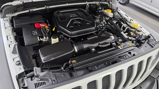 Jeep (JL) 2.0 4 2021 6