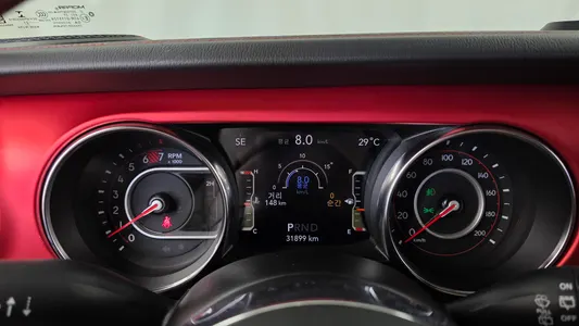 Jeep (JL) 2.0 4 2021 8