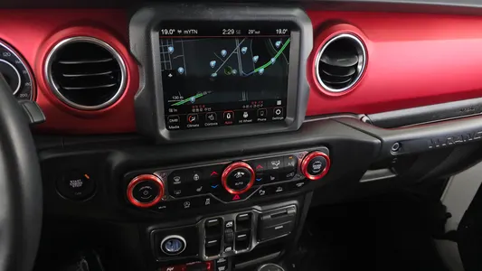 Jeep (JL) 2.0 4 2021 13