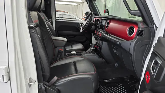 Jeep (JL) 2.0 4 2021 26