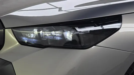 BMW 5 Series (G60) 520i 2024 22