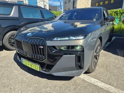 BMW i7 (G70) M70 xDrive M 2025
