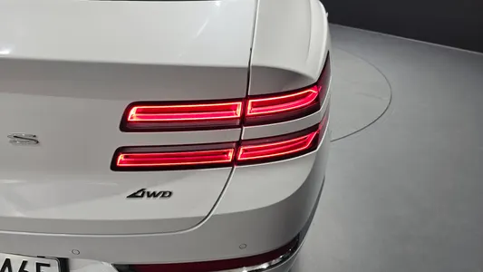 Genesis GV80 3.0 AWD 2022 23