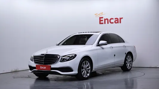 Mercedes-Benz E-Class W213 E300 4MATIC 2020