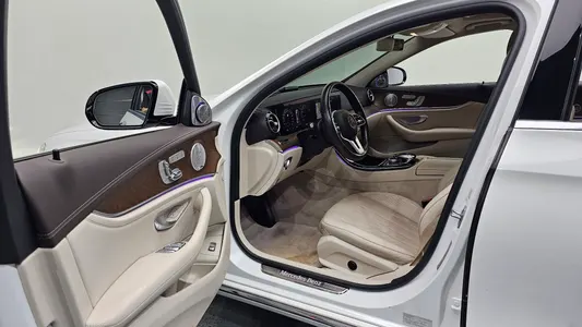 Mercedes-Benz E-Class W213 E300 4MATIC 2020 10