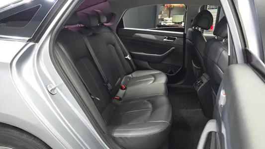 Hyundai LF 2.0 HEV 2015 12