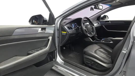Hyundai LF 2.0 HEV 2015 10