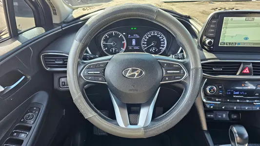 Hyundai TM 2.0 2WD 2020 13