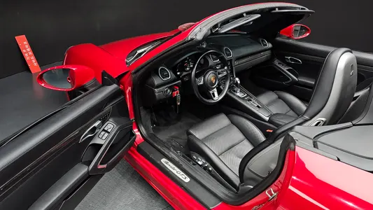 Porsche 718 2.5 GTS 2018 10