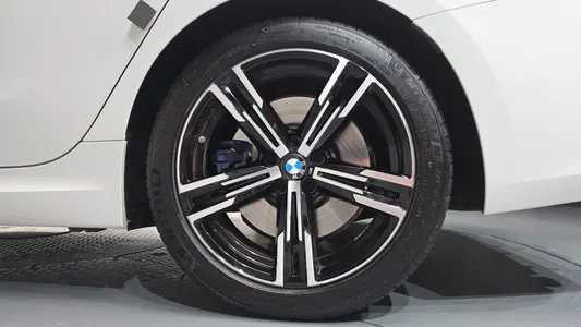 BMW 3 Series (G20) 320i M 2025 22