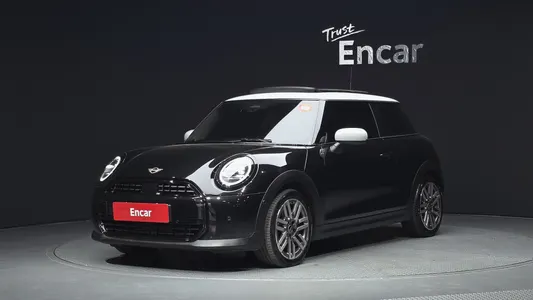 MINI C 4 2025