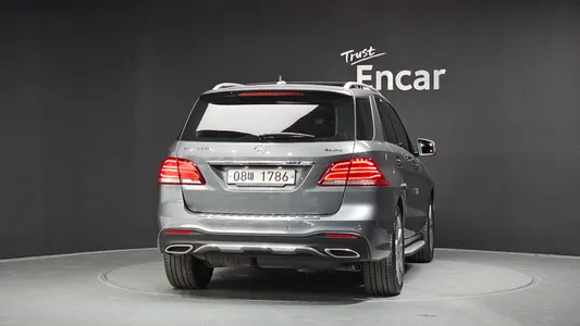 Mercedes-Benz GLE-Class W166 GLE350 d 4MATIC 2018 4