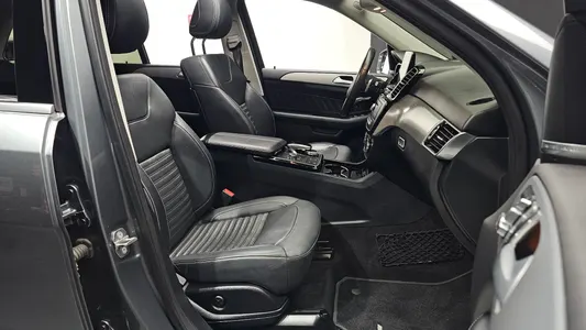 Mercedes-Benz GLE-Class W166 GLE350 d 4MATIC 2018 26