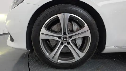 Mercedes-Benz E-Class W213 E300 4MATIC 2018 5