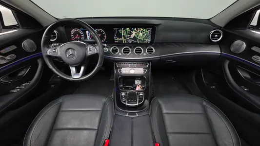 Mercedes-Benz E-Class W213 E300 4MATIC 2018 7