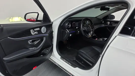 Mercedes-Benz E-Class W213 E300 4MATIC 2018 10