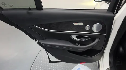 Mercedes-Benz E-Class W213 E300 4MATIC 2018 25