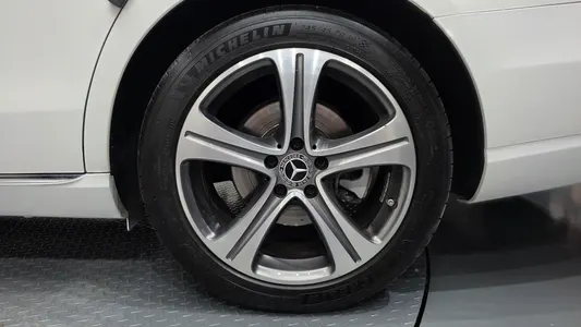 Mercedes-Benz E-Class W213 E300 4MATIC 2018 21