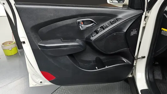Hyundai ix 2WD X20 2011 24