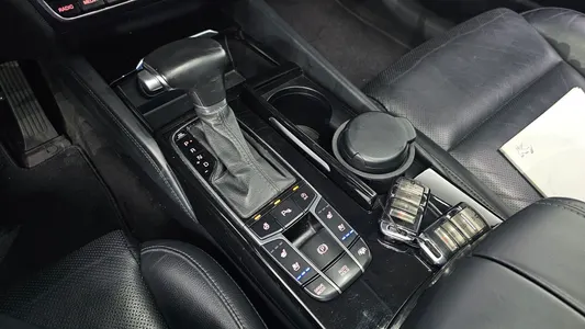 Kia K7 2.2 2017 9