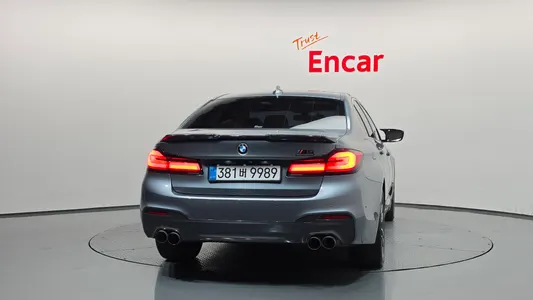 BMW 5 Series (G30) 520d 2017 4