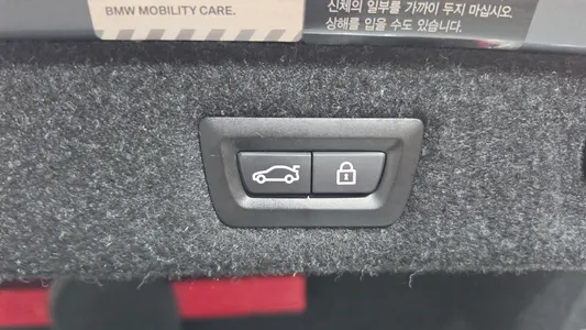 BMW 5 Series (G30) 520d 2017 17